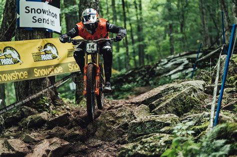 Jack Rice checks in from the pits with some of the pro racer bikes. . 2023 mtb enduro races